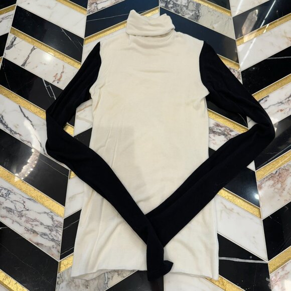 Twenty Dresses & Skirts - Twenty Long Sleeve Turtle Neck Dress